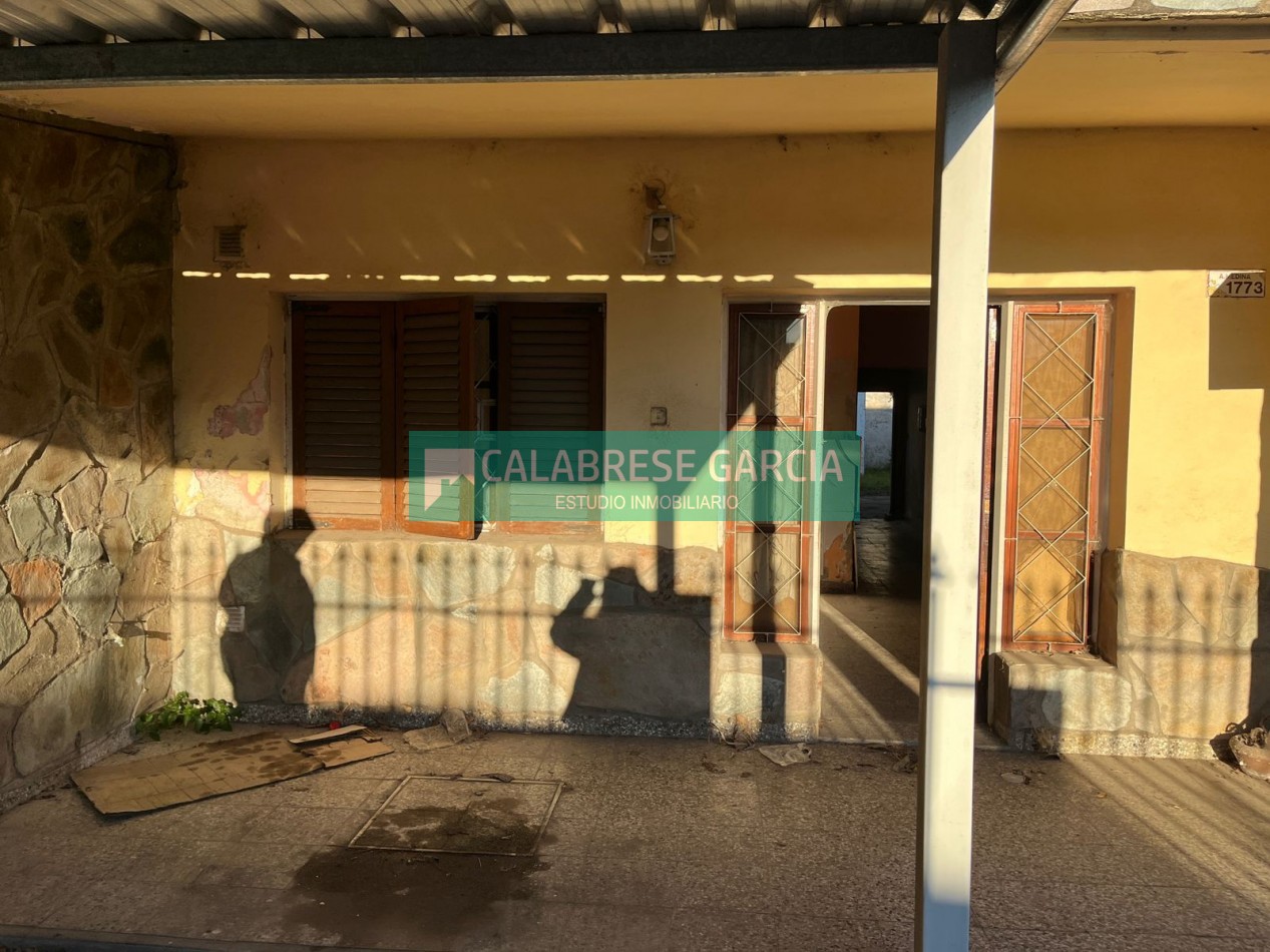 Vendo casa a reciclar zona Club Talleres