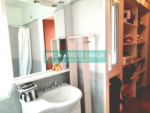 SE VENDE CASA ZONA CENTRO-PARQUE