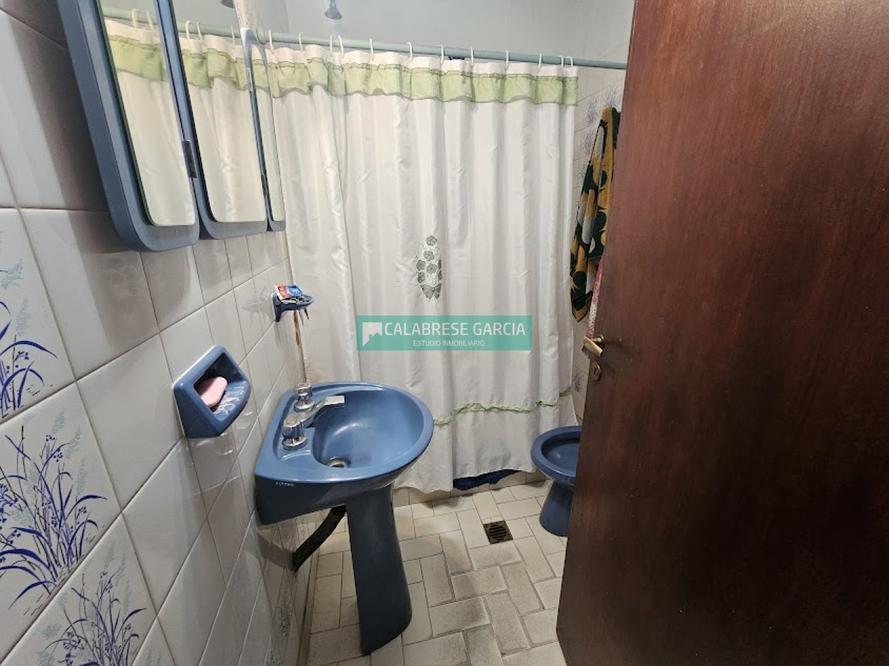 SE VENDE CASA A REFACCIONAR RAMIREZ Y PEREZ COLMAN