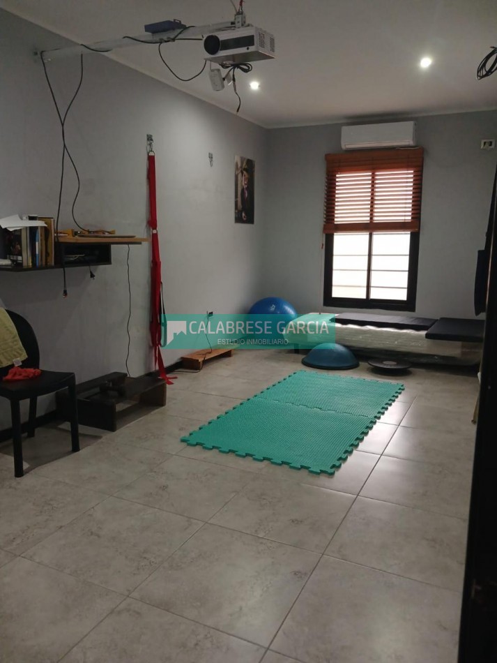 SE VENDE CASA LISTA PARA MUDARSE DENTRO DE BOULEVARES