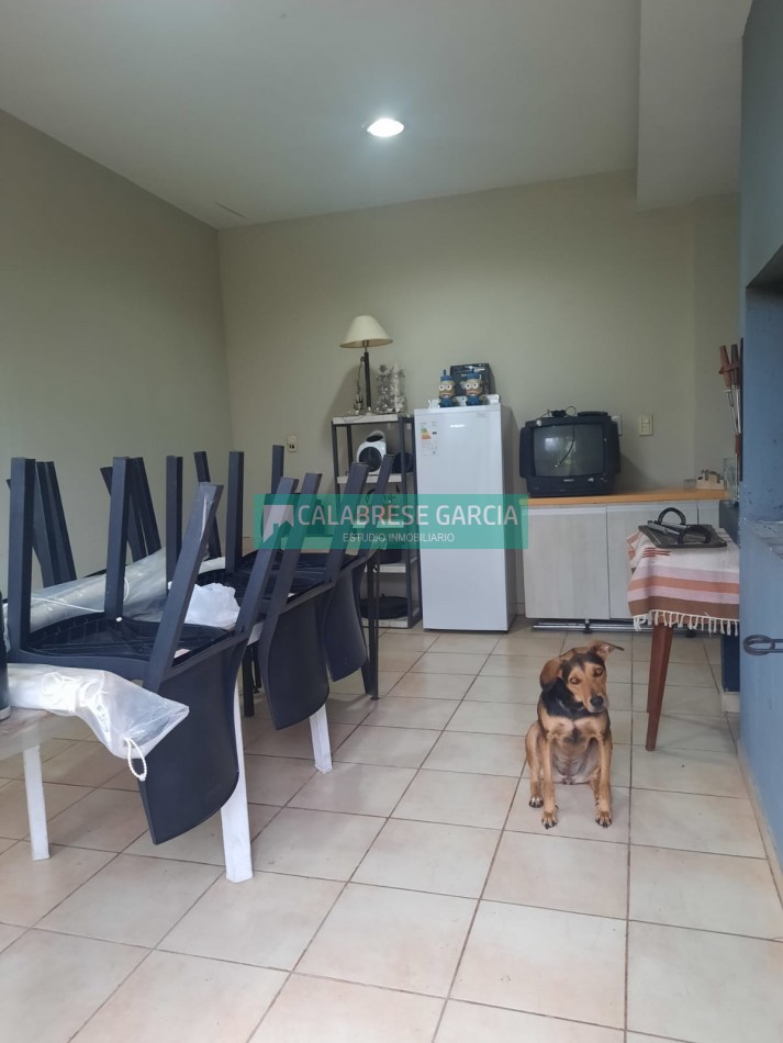 SE VENDE CASA LISTA PARA ENTRAR A VIVIR ZONA PLAZA SAENZ PEÑA