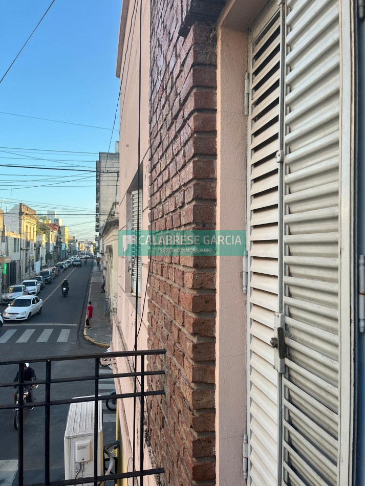 Imperdible Oportunidad Casa + Local en pleno Centro de Parana!