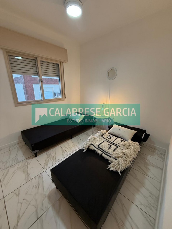 En venta departamento dos dormitorios , escritorio , dos baños , amoblado !