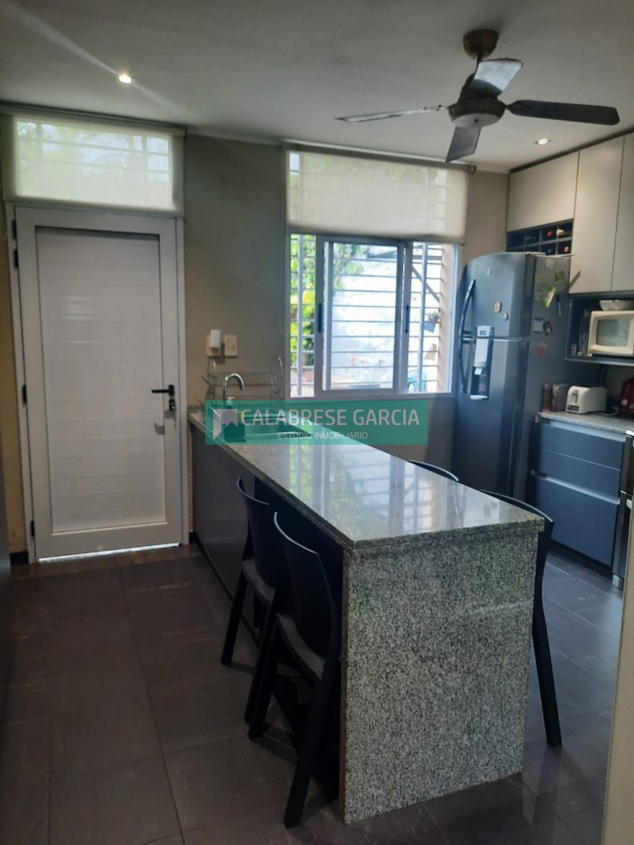 SE VENDE CASA LISTA PARA ENTRAR A VIVIR ZONA PLAZA SAENZ PEÑA