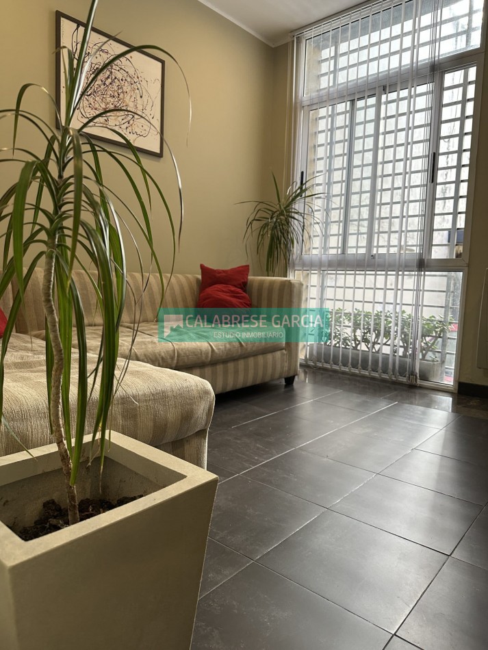 SE VENDE CASA LISTA PARA ENTRAR A VIVIR ZONA PLAZA SAENZ PEÑA