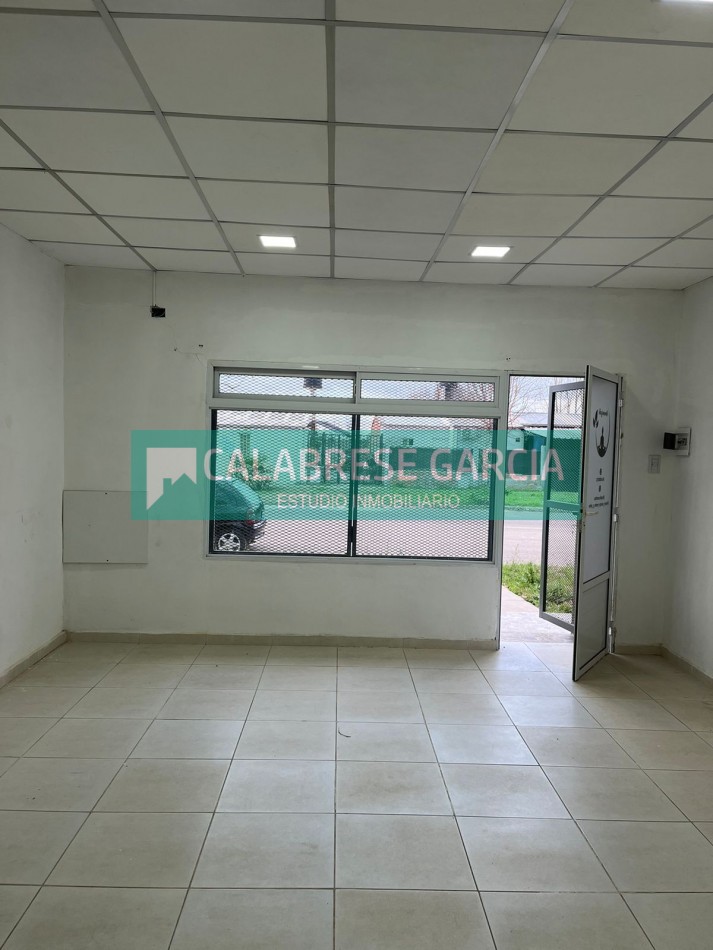 Alquilo Local en Colonia Avellaneda