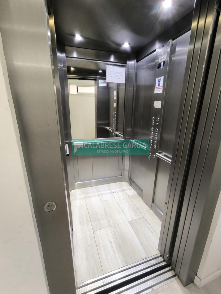 SE VENDE DEPARTAMENTO ZONA PARQUE FRENTE A LA CENTENARIO