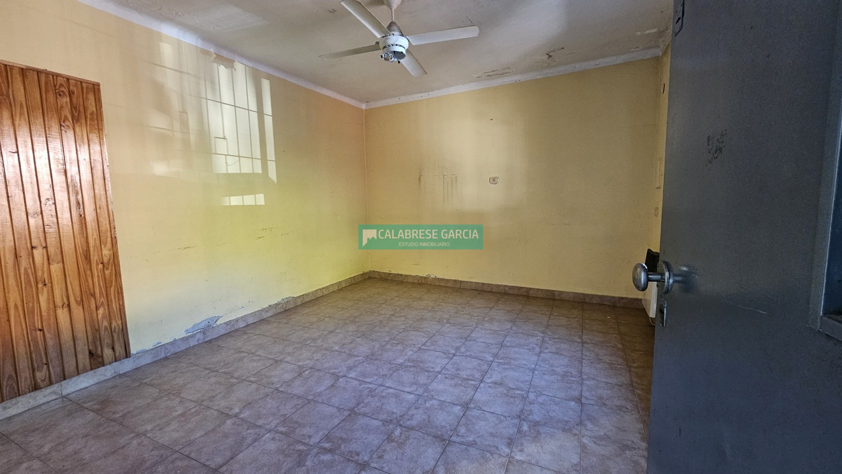 SE VENDE CASA A REFACCIONAR ZONA MEJICO Y PATAGONIA