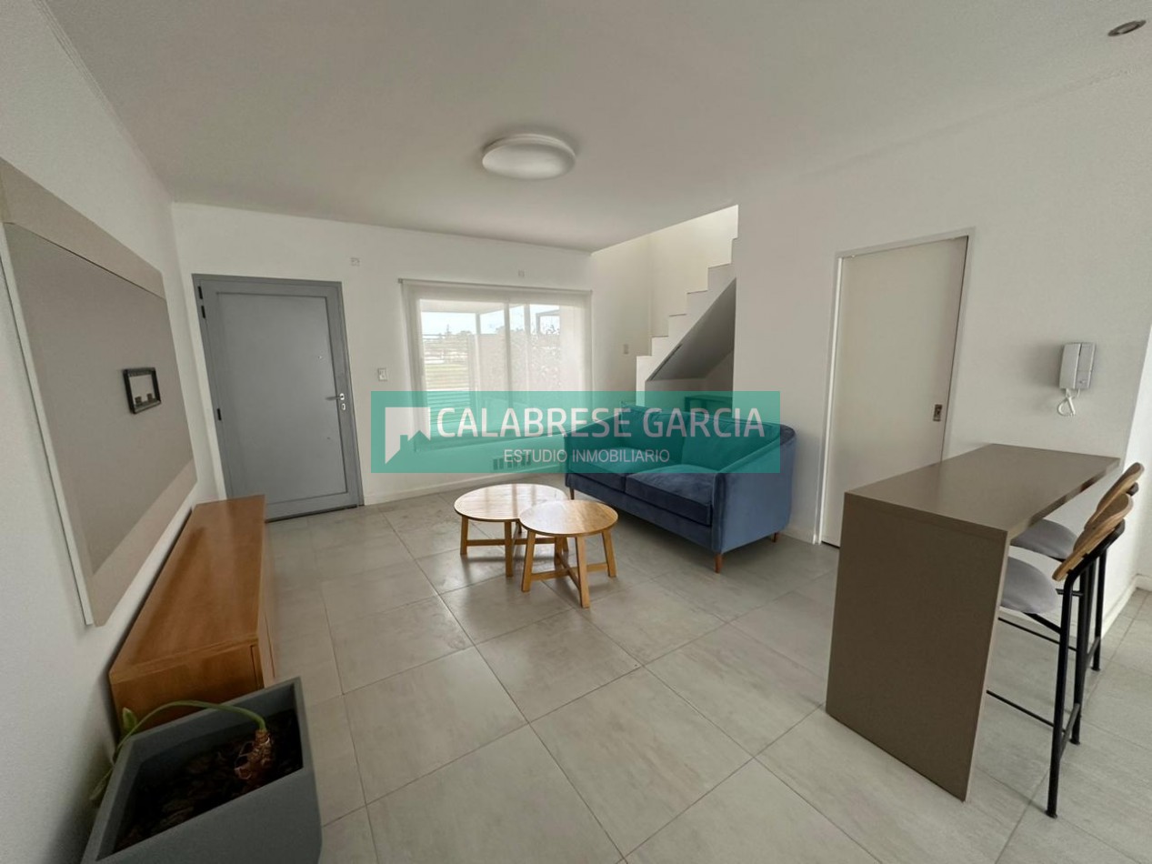 Vendo ultimo Duplex zona Juan B Justo entre Av. Americas y Av. Ramirez