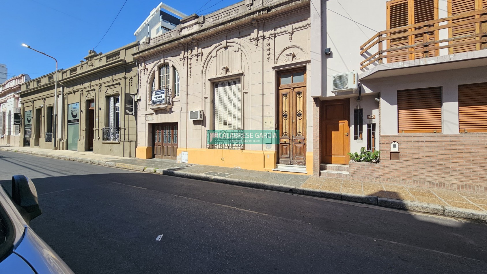 SE VENDE CASA ZONA MICRO CERNTRO