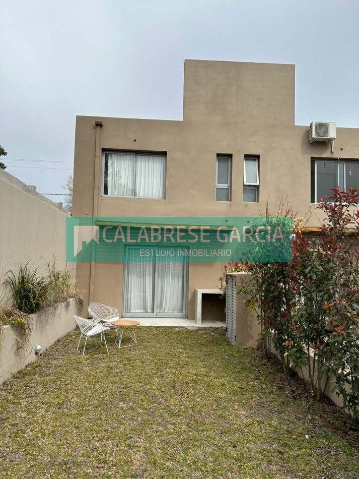 Vendo ultimo Duplex zona Juan B Justo entre Av. Americas y Av. Ramirez