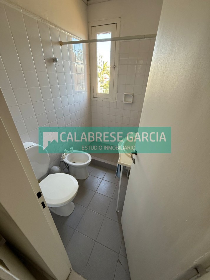 Vendo casa /hotel/ emprendimientos varios zona Centro