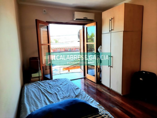 SE VENDE CASA ZONA CENTRO-PARQUE