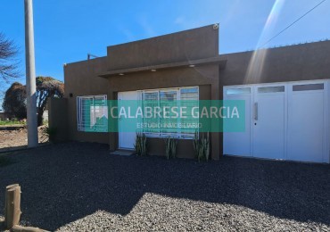 SE VENDE CASA EN UNA SOLA PLANTA