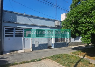 SE VENDE CASA ZONA CENTRO PARA ENTRAR A VIVIR