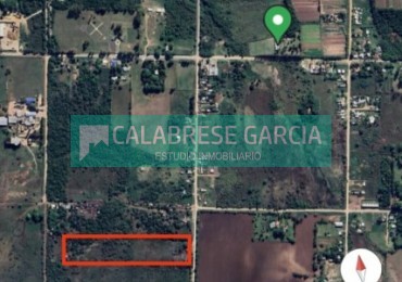 Vendo 2 has sobre calle Moises Lebenshon!